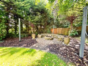 Photo 35- click for photo gallery